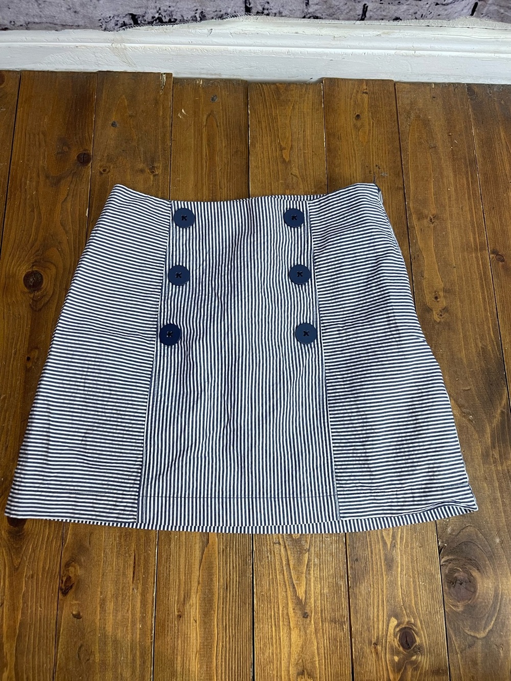 Urban outfitters sailorette size XS blue and white striped seersucker mini skirt